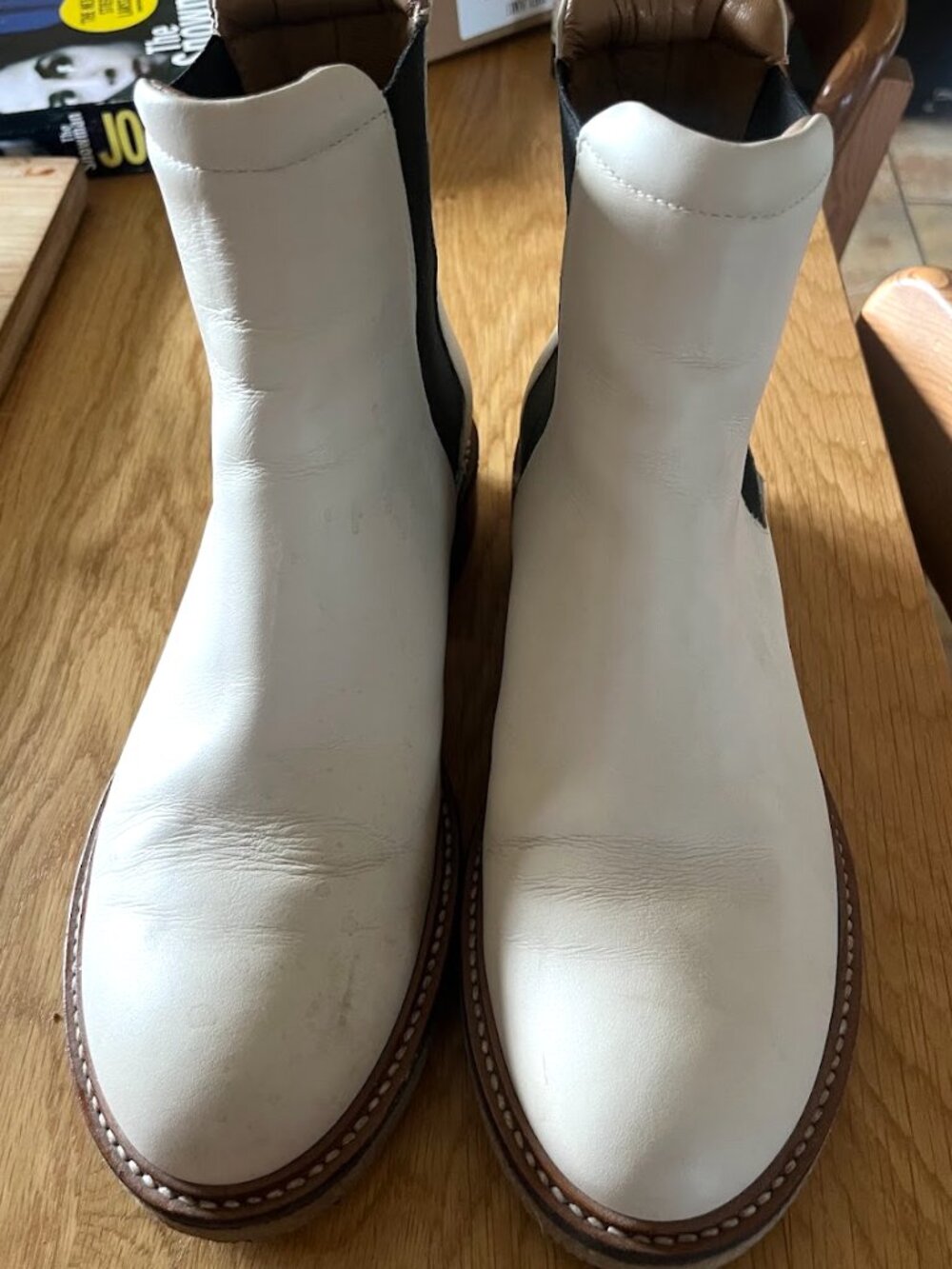 Everlane Italian Cream Leather Chelsea Boot